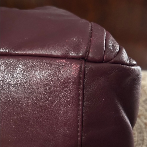 Coach Super Soft Burgundy Leather Handbag with removable shoulder strap - Picture 15 of 15